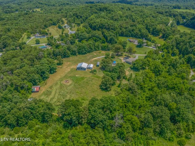 1607 Tom Mccall Rd, Maryville, TN 37801