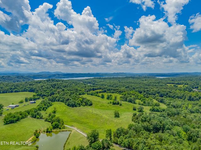 1607 Tom Mccall Rd, Maryville, TN 37801