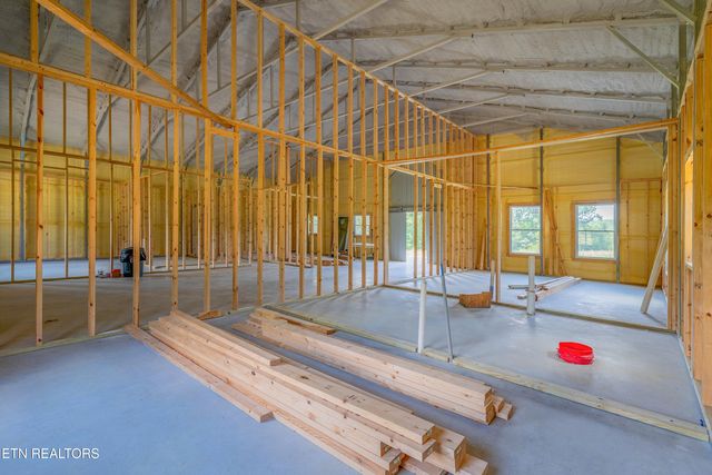 1607 Tom Mccall Rd, Maryville, TN 37801
