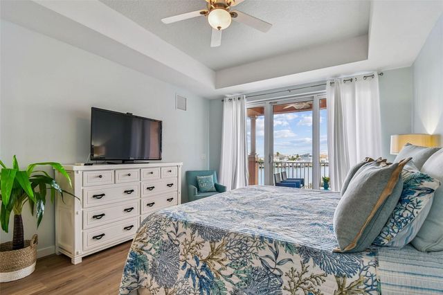 530 S GULFVIEW BOULEVARD 304, Clearwater Beach, FL 33767