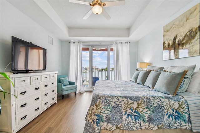 530 S GULFVIEW BOULEVARD 304, Clearwater Beach, FL 33767