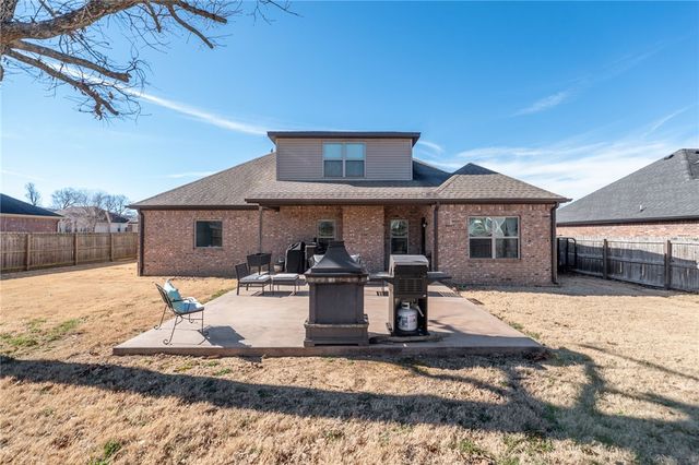 1796 S Harding Place, Fayetteville, AR 72701