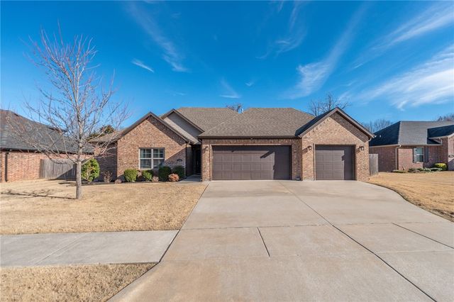 1796 S Harding Place, Fayetteville, AR 72701