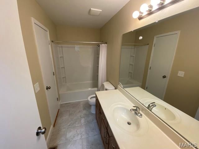 6501 Sprucefield Drive, O'fallon, MO 63368