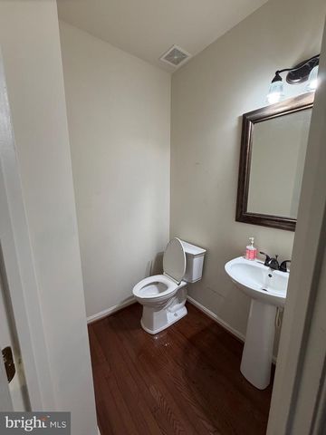 9814 TRAVER ST, Bowie, MD 20721