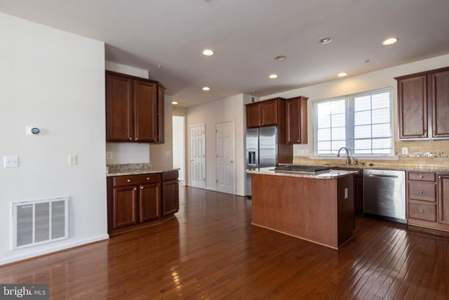 9814 TRAVER ST, Bowie, MD 20721