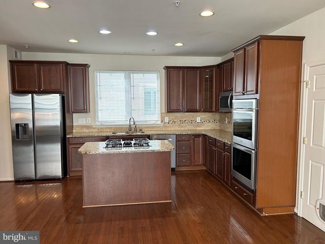 9814 TRAVER ST, Bowie, MD 20721