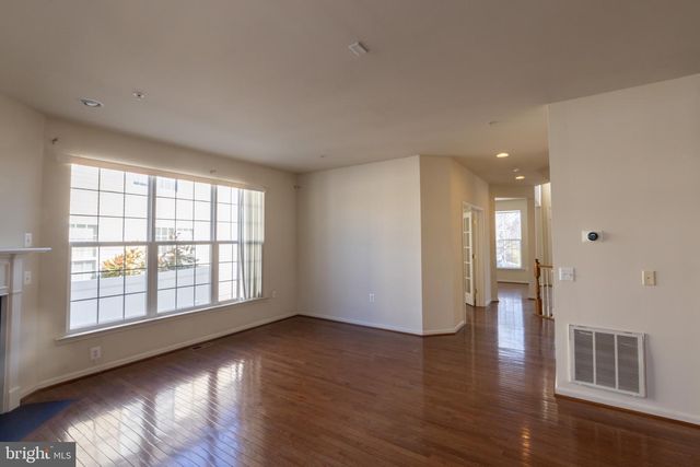 9814 TRAVER ST, Bowie, MD 20721