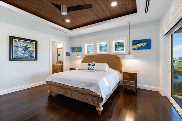 6680 GULF OF MEXICO DRIVE, Longboat Key, FL 34228