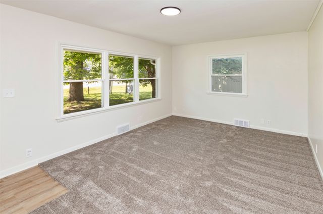1100 2nd Street NE, Bondurant, IA 50035