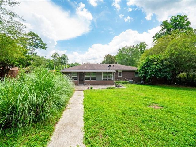4365 Clare Lane, Lithia Springs, GA 30122