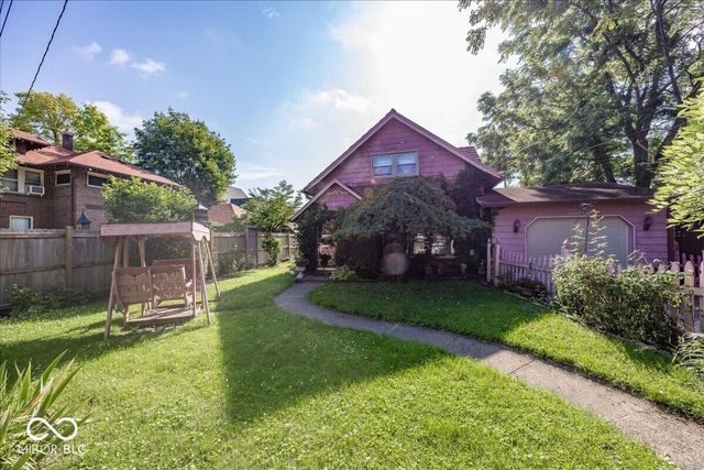 17 S Hough Street, Greenfield, IN 46140