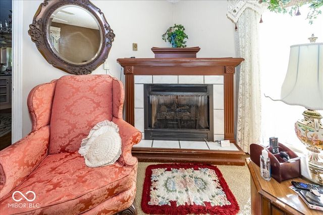 17 S Hough Street, Greenfield, IN 46140