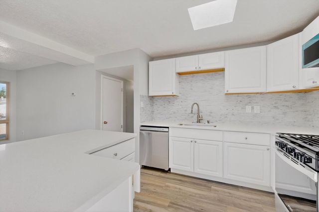 1812 Blume Street NE, Albuquerque, NM 87112