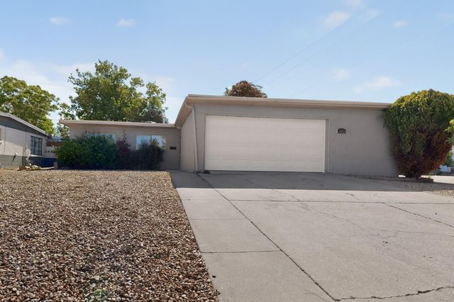 1812 Blume Street NE, Albuquerque, NM 87112