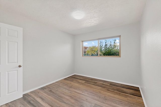 1812 Blume Street NE, Albuquerque, NM 87112