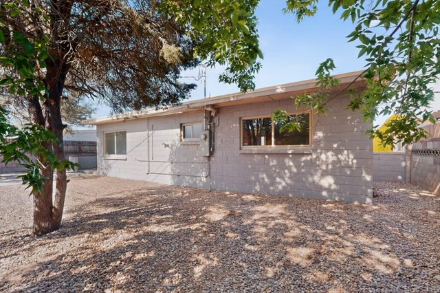 1812 Blume Street NE, Albuquerque, NM 87112