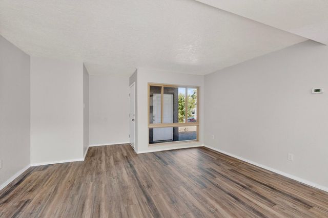1812 Blume Street NE, Albuquerque, NM 87112