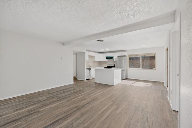 1812 Blume Street NE, Albuquerque, NM 87112