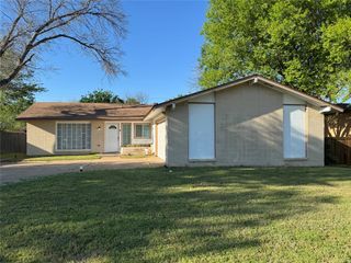 1811 Vatican Lane, Dallas, TX 75224