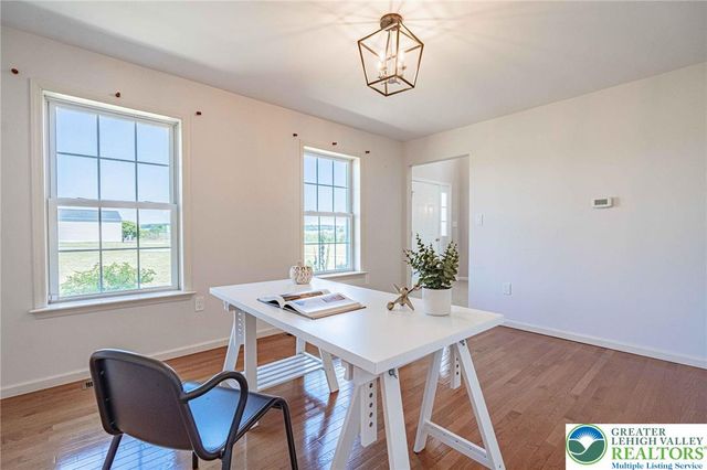 385 Farmington Road, Upper Macungie Twp, PA 18031