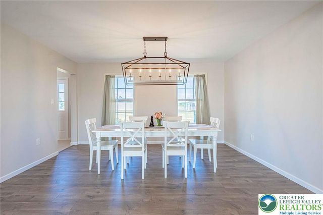 385 Farmington Road, Upper Macungie Twp, PA 18031