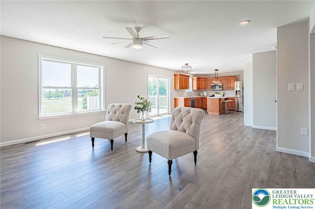 385 Farmington Road, Upper Macungie Twp, PA 18031