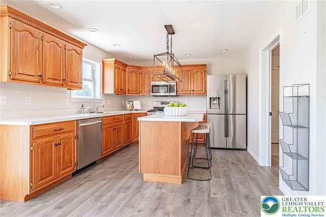385 Farmington Road, Upper Macungie Twp, PA 18031