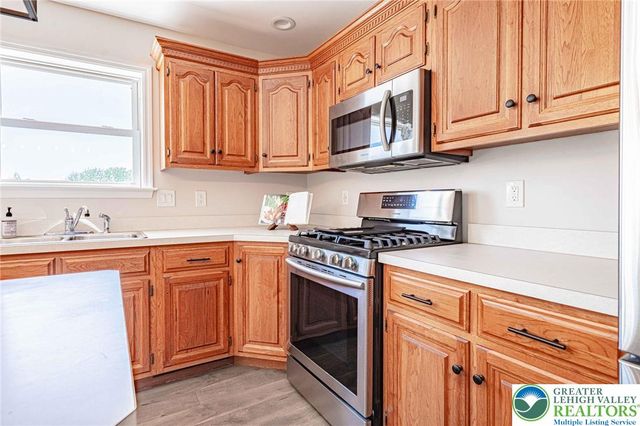 385 Farmington Road, Upper Macungie Twp, PA 18031