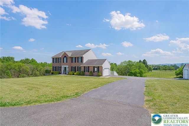 385 Farmington Road, Upper Macungie Twp, PA 18031