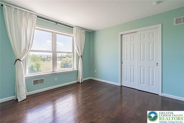 385 Farmington Road, Upper Macungie Twp, PA 18031