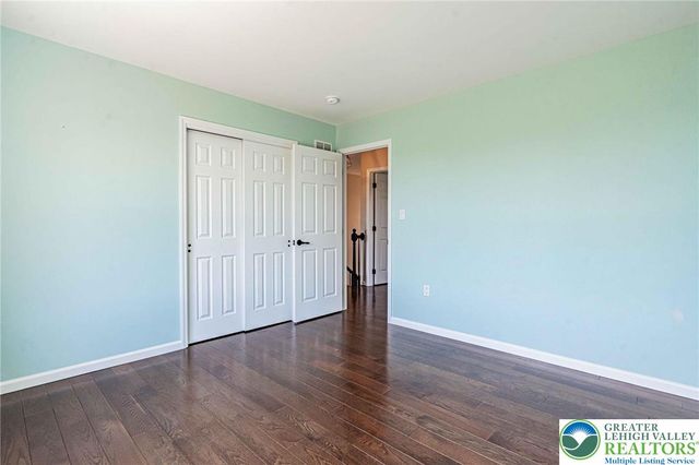 385 Farmington Road, Upper Macungie Twp, PA 18031
