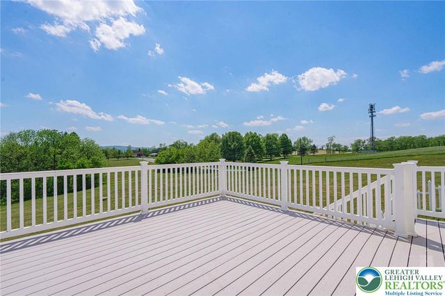 385 Farmington Road, Upper Macungie Twp, PA 18031