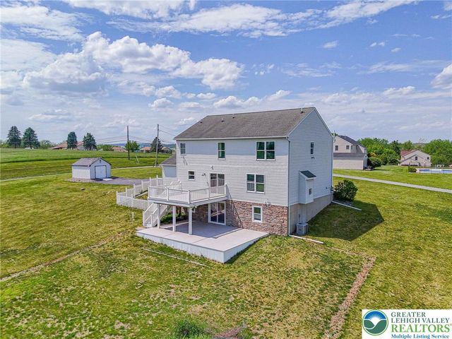 385 Farmington Road, Upper Macungie Twp, PA 18031