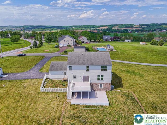 385 Farmington Road, Upper Macungie Twp, PA 18031