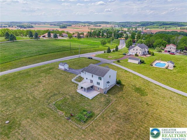385 Farmington Road, Upper Macungie Twp, PA 18031