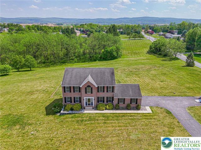 385 Farmington Road, Upper Macungie Twp, PA 18031
