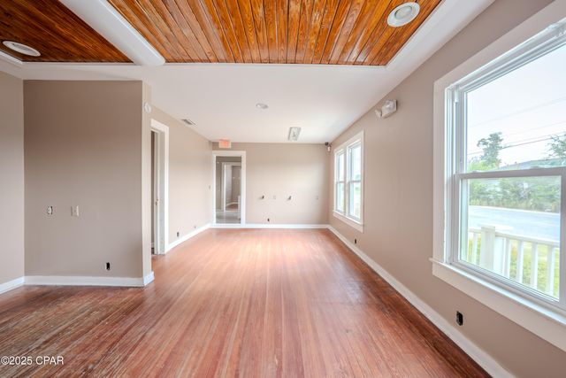 757 Jenks Avenue, Panama City, FL 32401