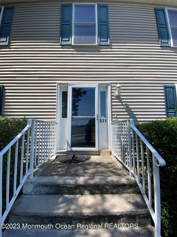 511 W Park Avenue, Oakhurst, NJ 07755