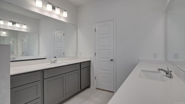 12619 Cotorra Springs, San Antonio, TX 78254