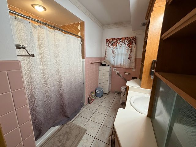 4019 5th Street, East Moline, IL 61244