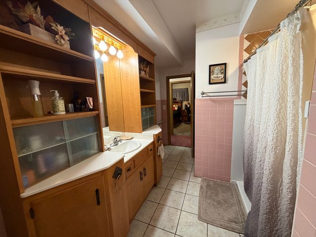 4019 5th Street, East Moline, IL 61244