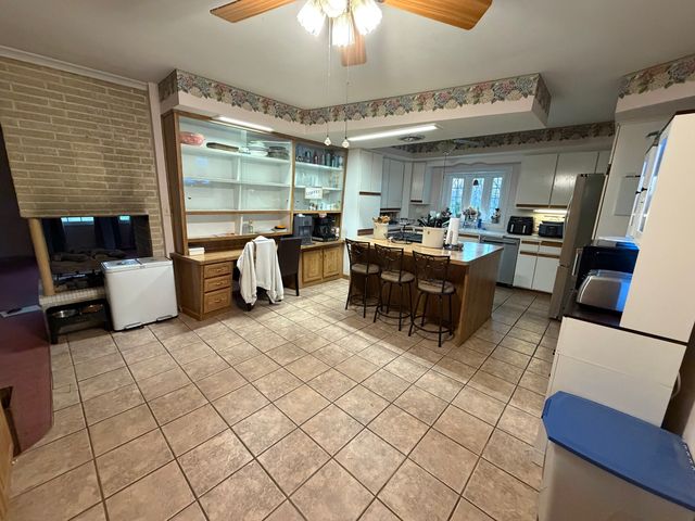 4019 5th Street, East Moline, IL 61244