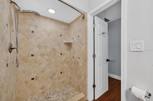 1009 LAKE BELL DRIVE, Winter Park, FL 32789