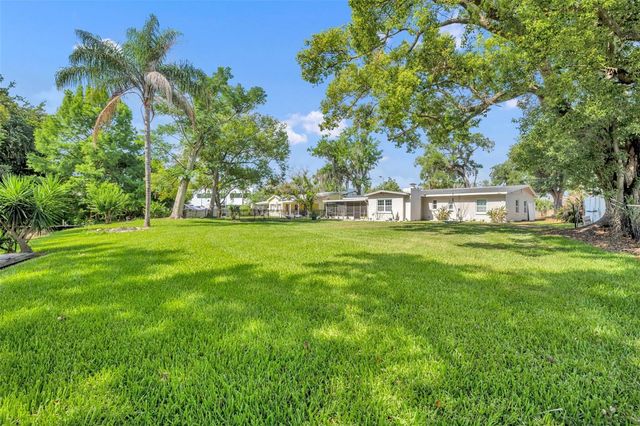 1009 LAKE BELL DRIVE, Winter Park, FL 32789