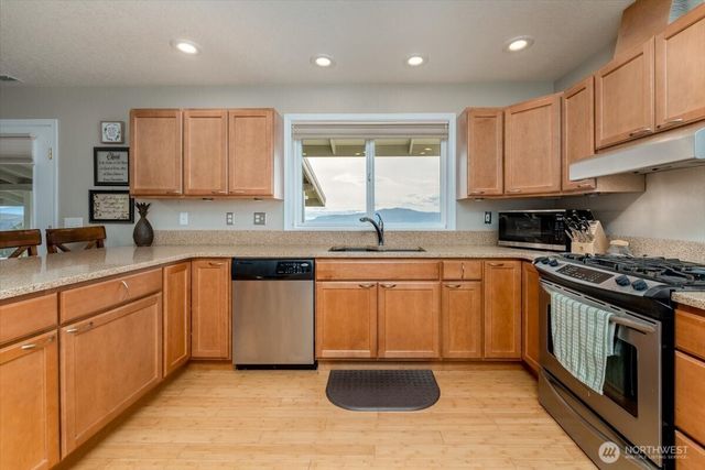 605 Chelan Trails Road, Manson, WA 98831