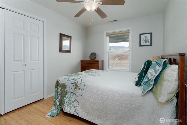 605 Chelan Trails Road, Manson, WA 98831