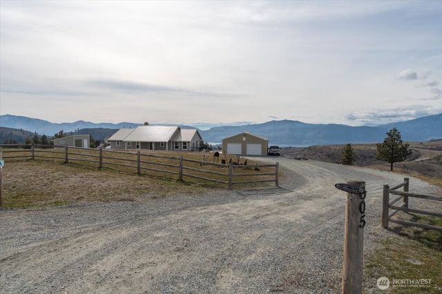 605 Chelan Trails Road, Manson, WA 98831