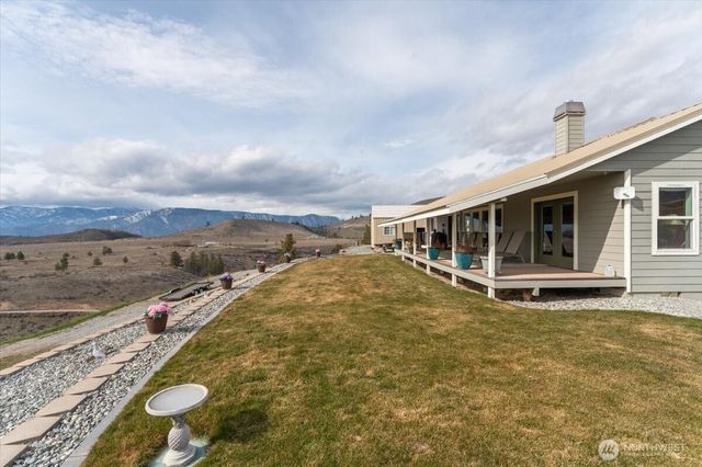 605 Chelan Trails Road, Manson, WA 98831
