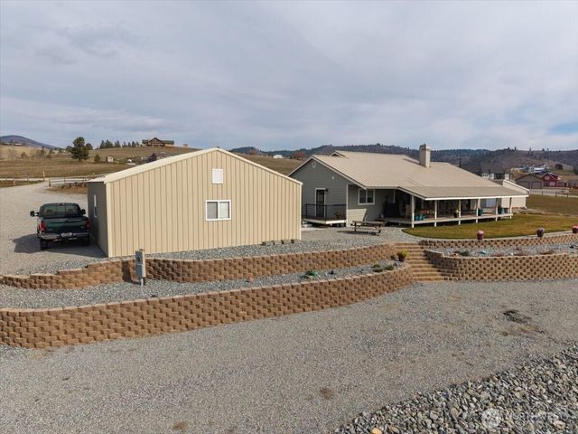 605 Chelan Trails Road, Manson, WA 98831